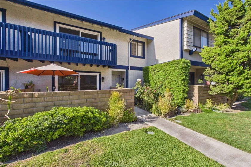 9253 Walker Street photo 1