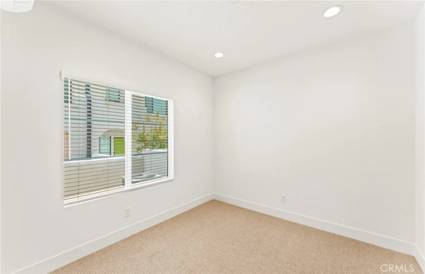 102 Sorrel Court photo 13