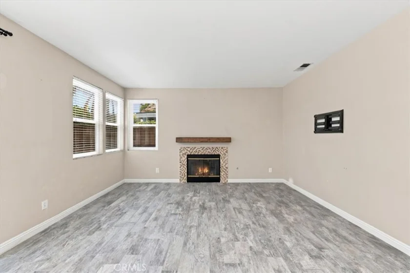 39785 Naples photo 18