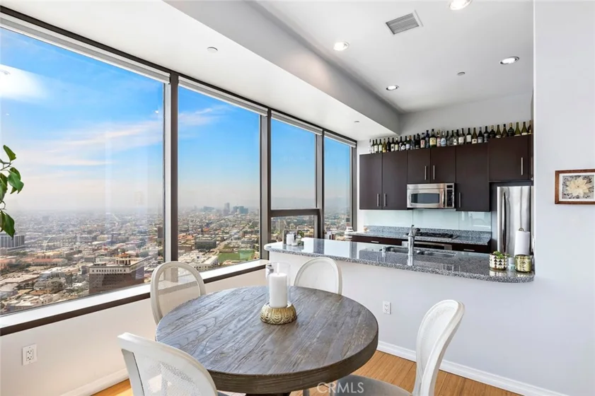 1100 Wilshire Boulevard #2711 photo 1