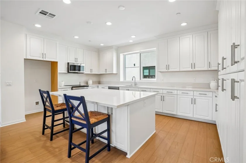 5876 Linden Ave Avenue #9 photo 11