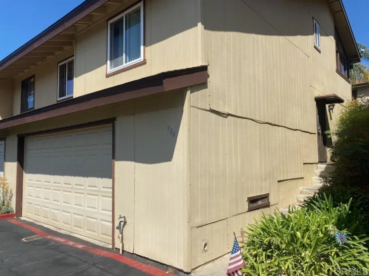 984 Marlin Drive photo 1
