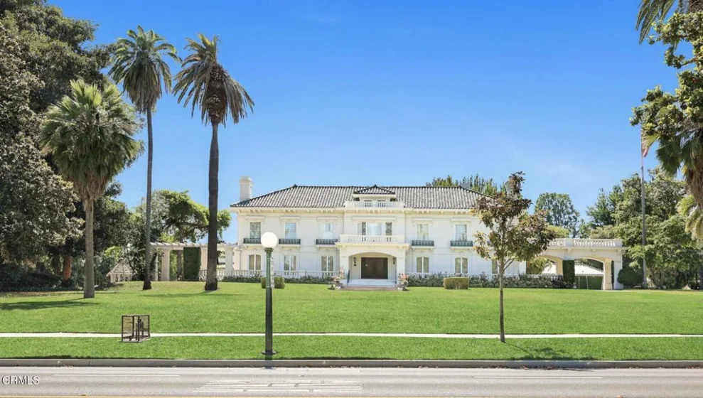 380 S Orange Grove Boulevard #12 photo 32