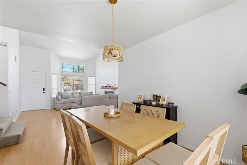 27041 Ravenhill Court photo 6