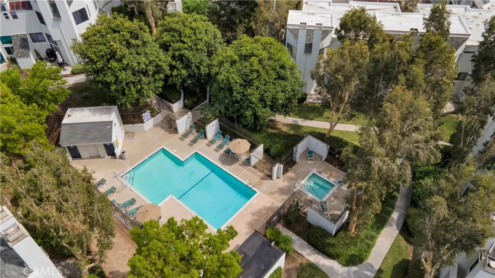 158 N Singingwood Street #2 photo 51