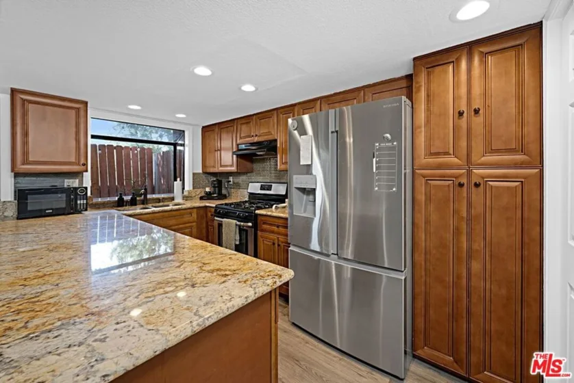620 W Hyde Park Boulevard #117 photo 3