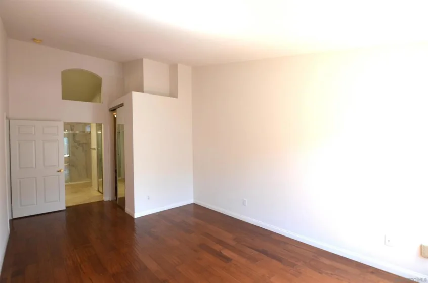 970 Somerset Court #Unit C photo 22