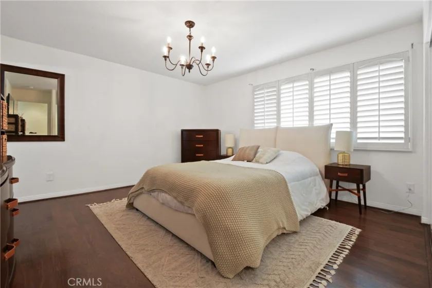 1158 W 11th Street #J photo 11