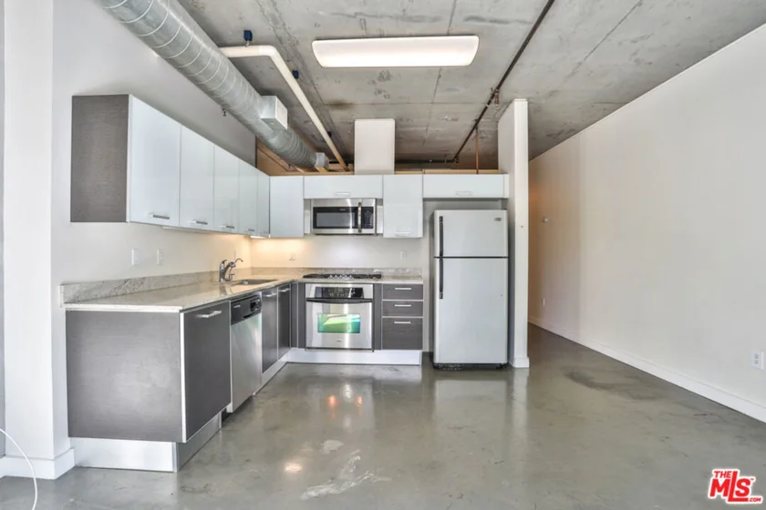645 W 9th Street #201 photo 22