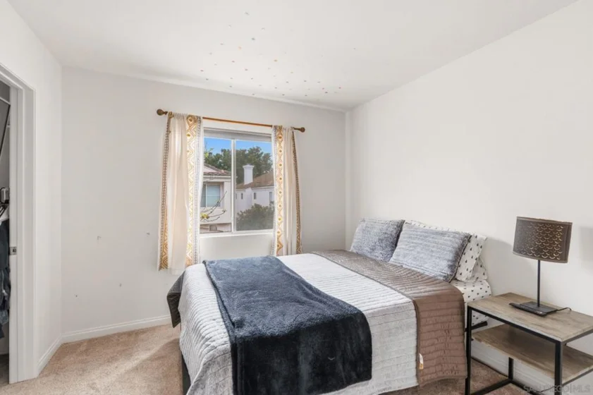 5572 Renaissance Avenue #3 photo 11