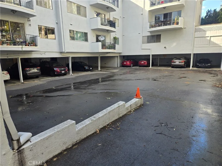 972 E California #202 photo 27
