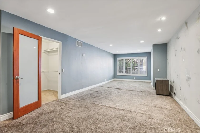 1121 N Olive Drive #211 photo 16