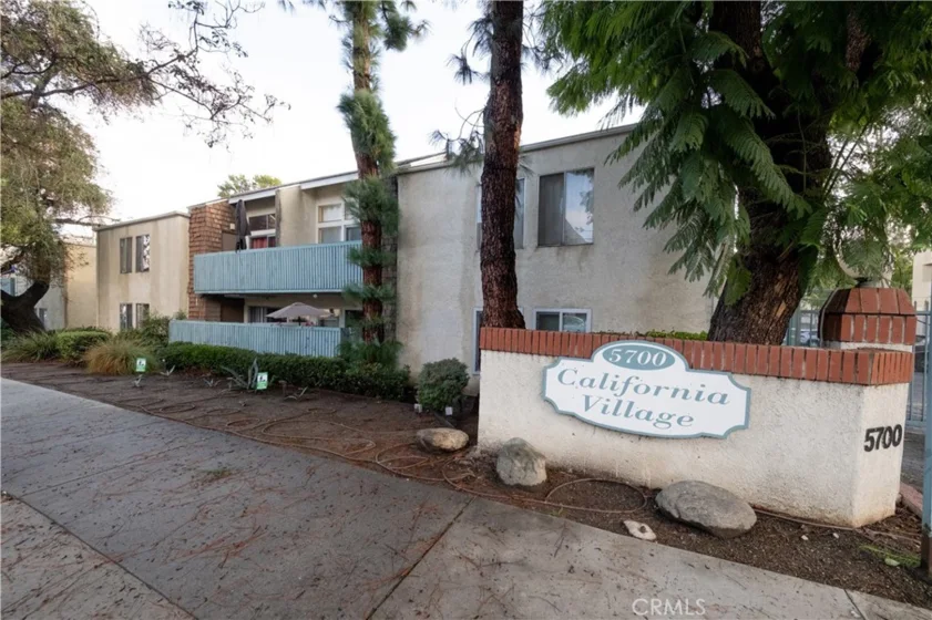 5700 Etiwanda Avenue #149 photo 1