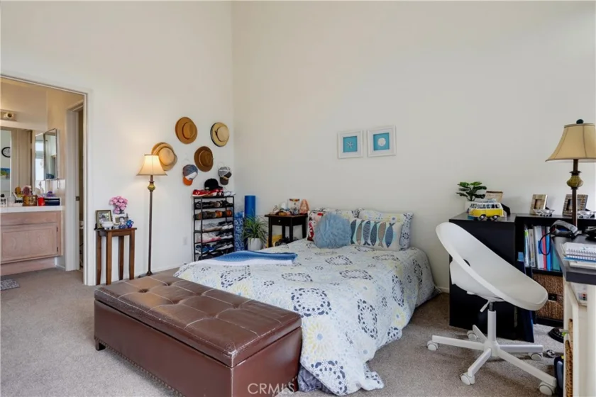 4581 Warner #302 photo 24