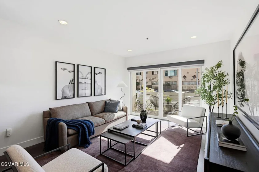 5016 Bakman Avenue #104 photo 12