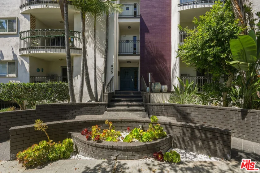 625 N Flores Street #104 photo 7