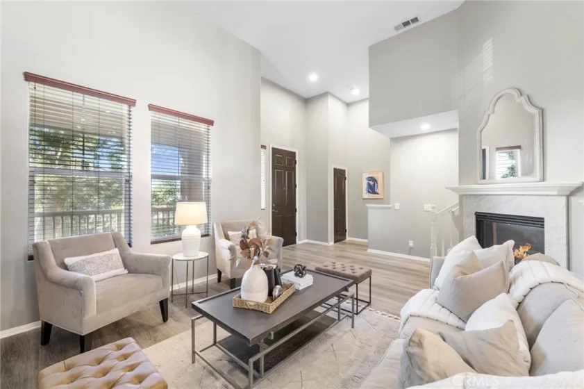 34 Clifford Lane photo 9