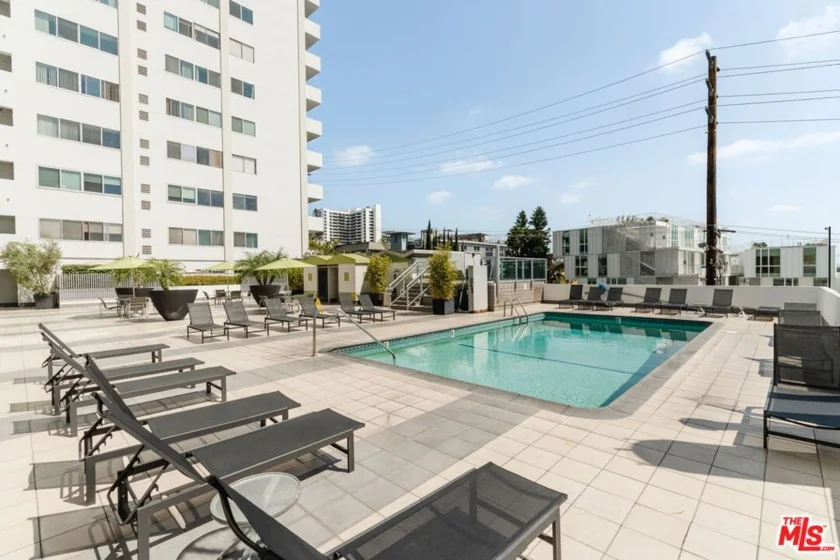 1155 N La Cienega #1205 photo 27