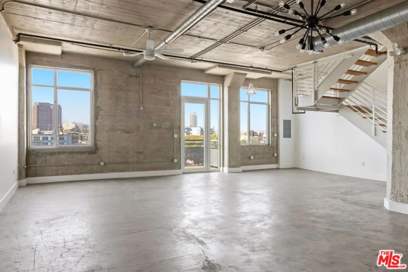 825 E 4th Street #503 photo 15