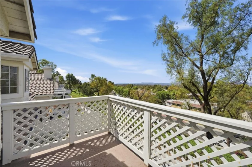 21051 Jenner #85 photo 32