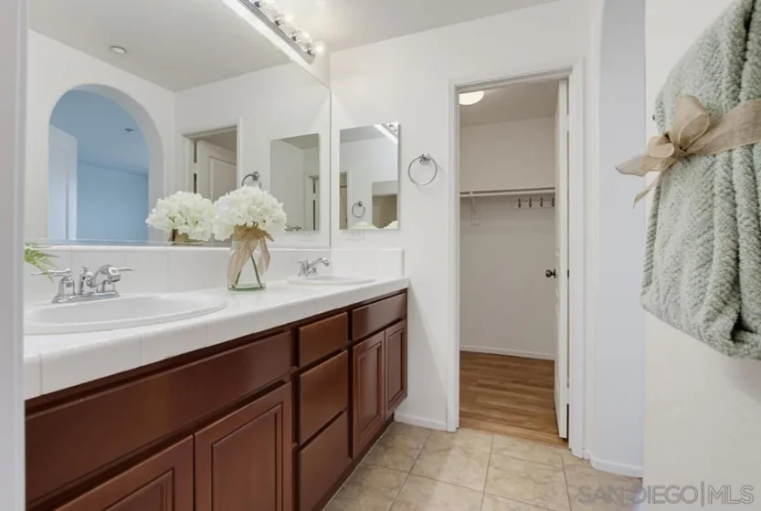 550 Almond Road photo 26