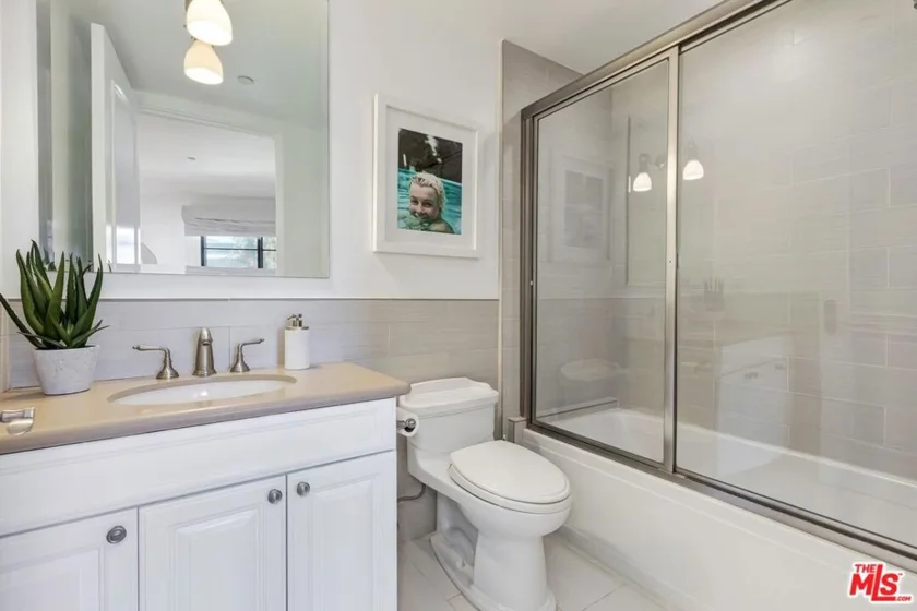 11715 Chenault Street #102 photo 25