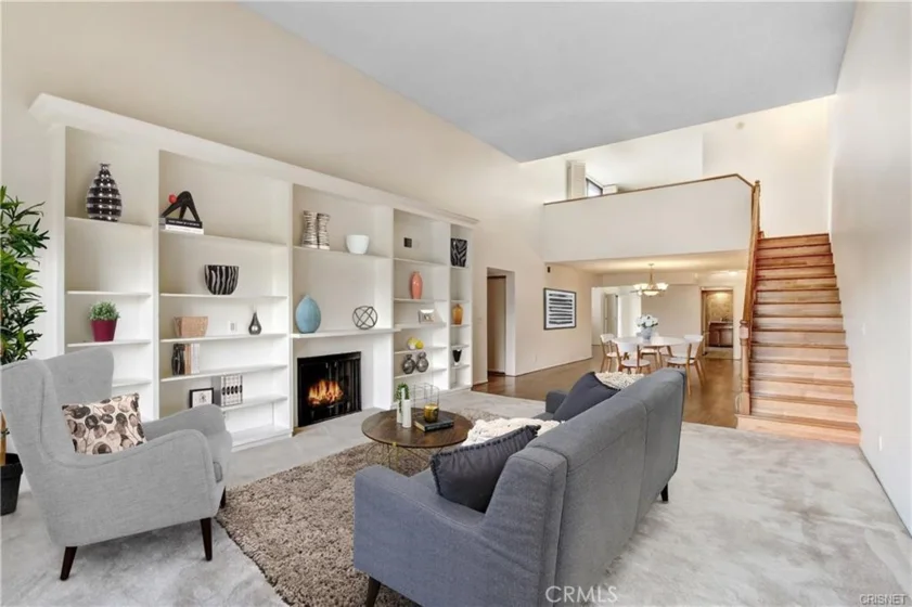 5339 Lindley Avenue #304 photo 1