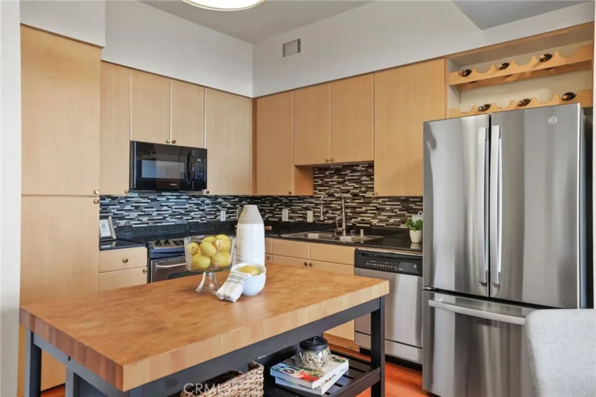 388 E Ocean Boulevard #305 photo 14