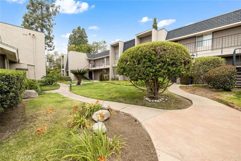 1117 Rosecrans Avenue #15A photo 29