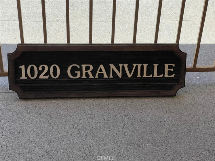 1020 Granville Avenue #201 photo 1