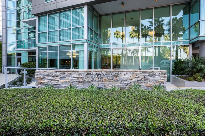 13650 Marina Pointe Drive #609 photo 2