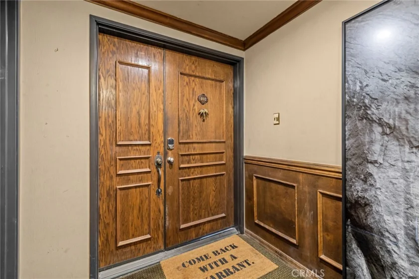 8712 Gregory Way #402 photo 29
