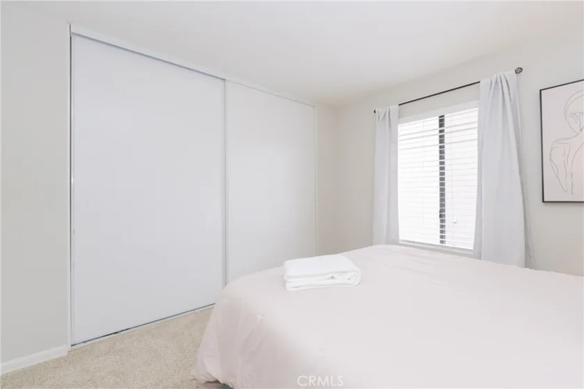 306 Streamwood photo 14