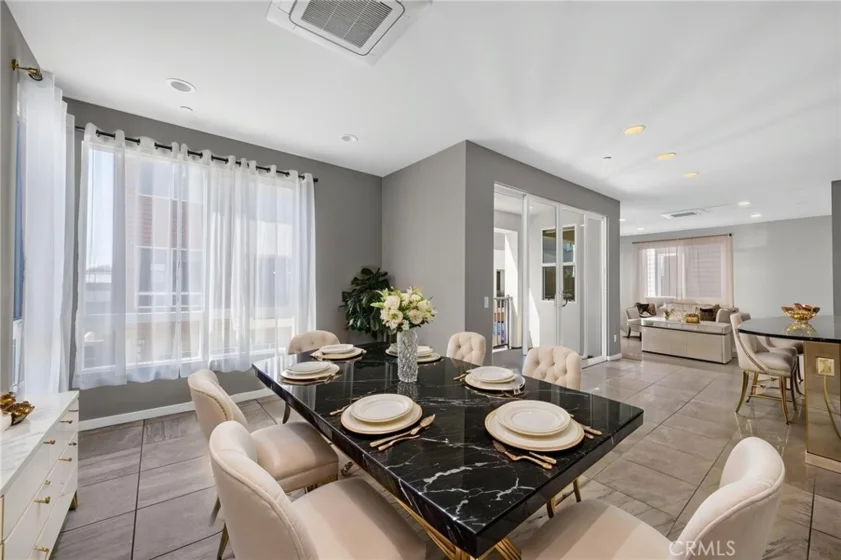 821 Brickyard photo 29