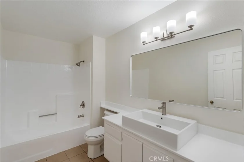 1121 Obispo Avenue #108 photo 18