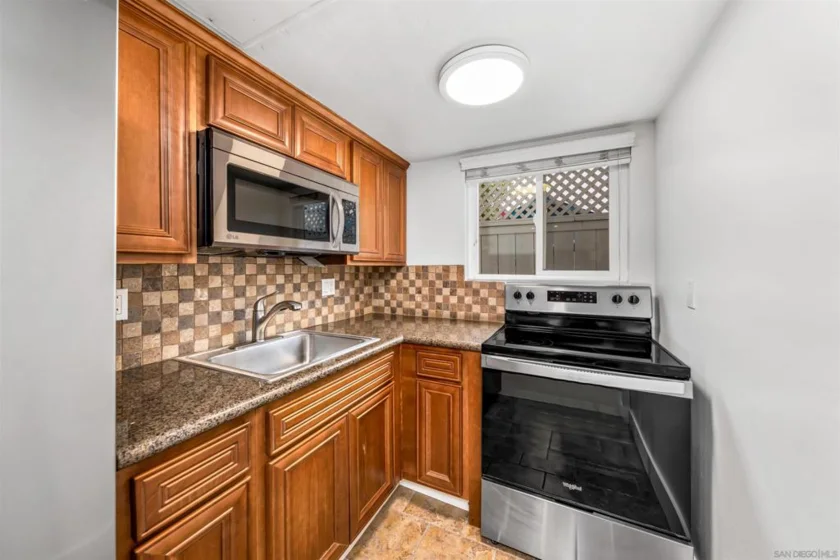 1030 Robinson Avenue #315 photo 29