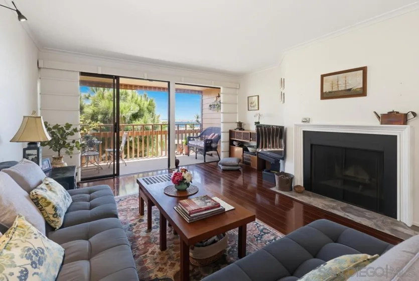 2942 Lawrence Street photo 18