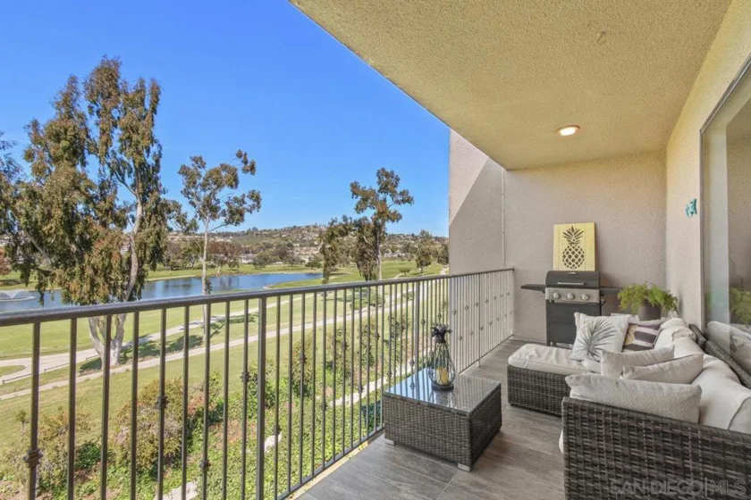 2348 La Costa Avenue #313 photo 1