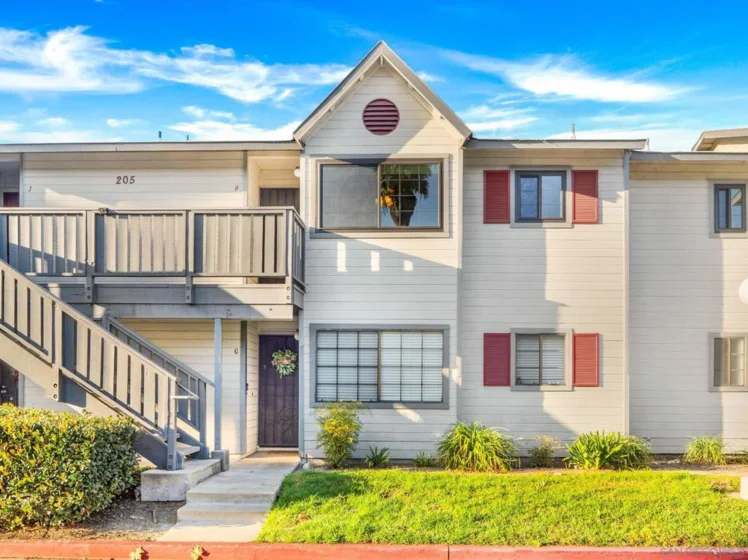 205 Camlau Drive #H photo 1