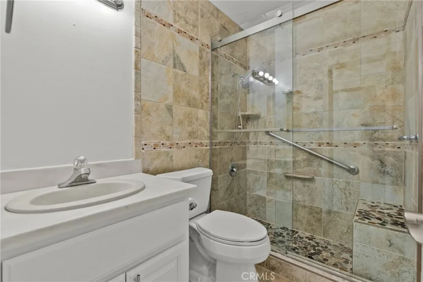 2901 S Sycamore #B photo 23