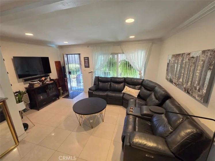 1010 W Macarthur Boulevard #77 photo 2
