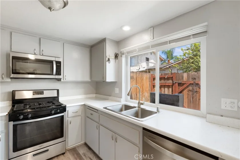 303 W Linda Vista Avenue #19 photo 8