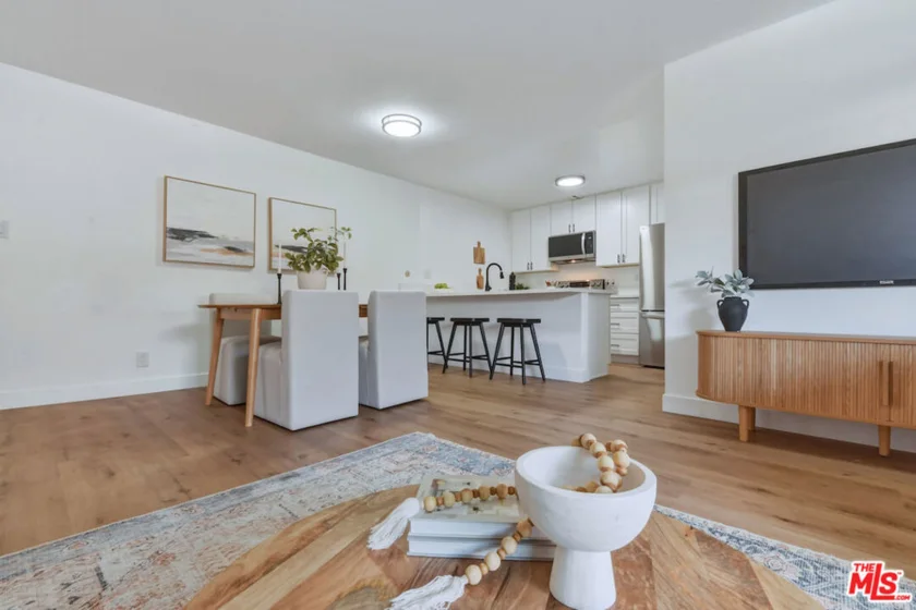 5403 Newcastle Avenue #19 photo 18