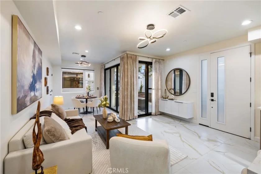 1649 N Lake Avenue #1 photo 21
