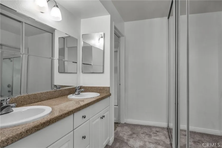 5500 Owensmouth Avenue #228 photo 12