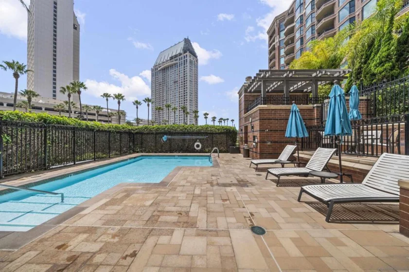 500 W Harbor Drive #318 photo 31