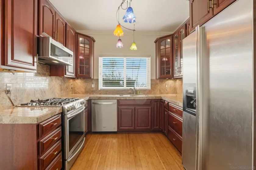 3964 Richmond photo 4