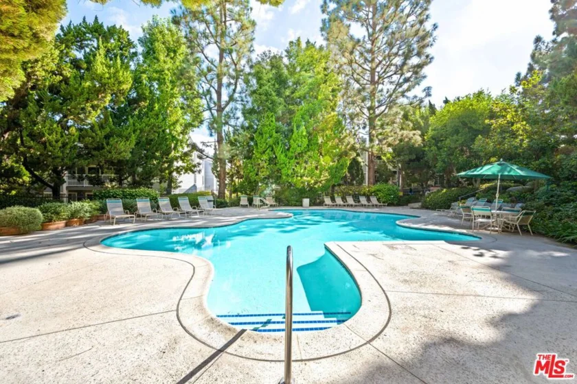 1418 Brett Place #205 photo 34