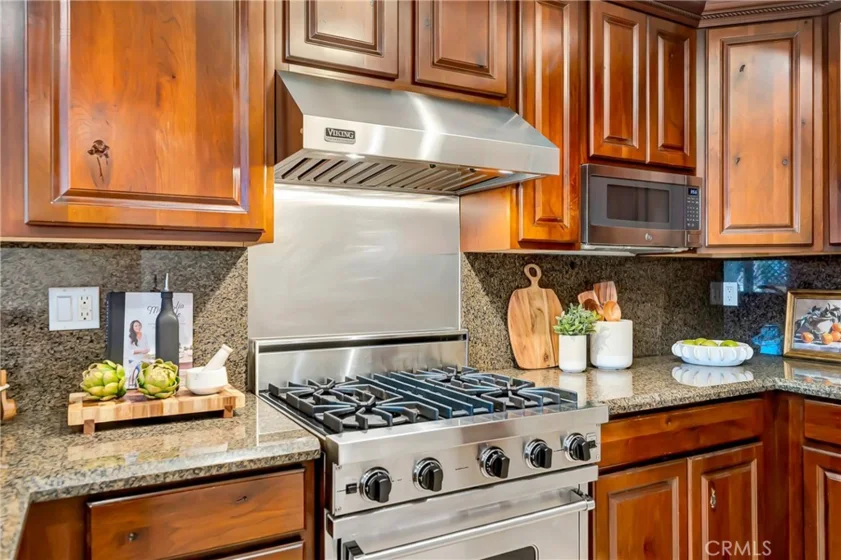 12044 Hoffman Street #303 photo 19