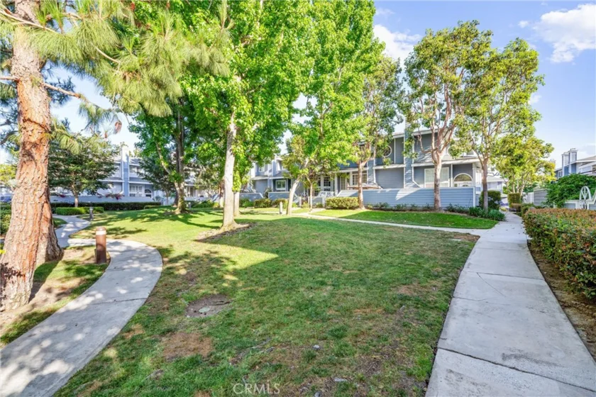 19110 Beachcrest Lane #E photo 45